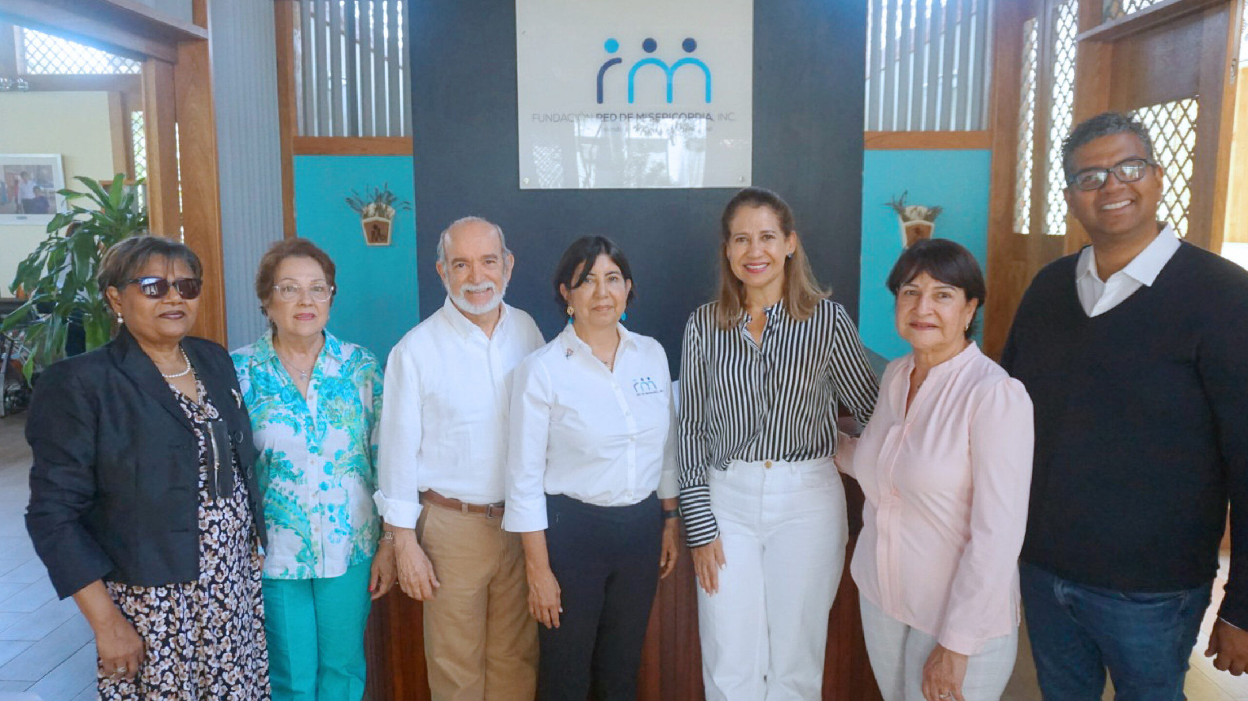 Firma de convenio entre la FMM y Red de Misericordia