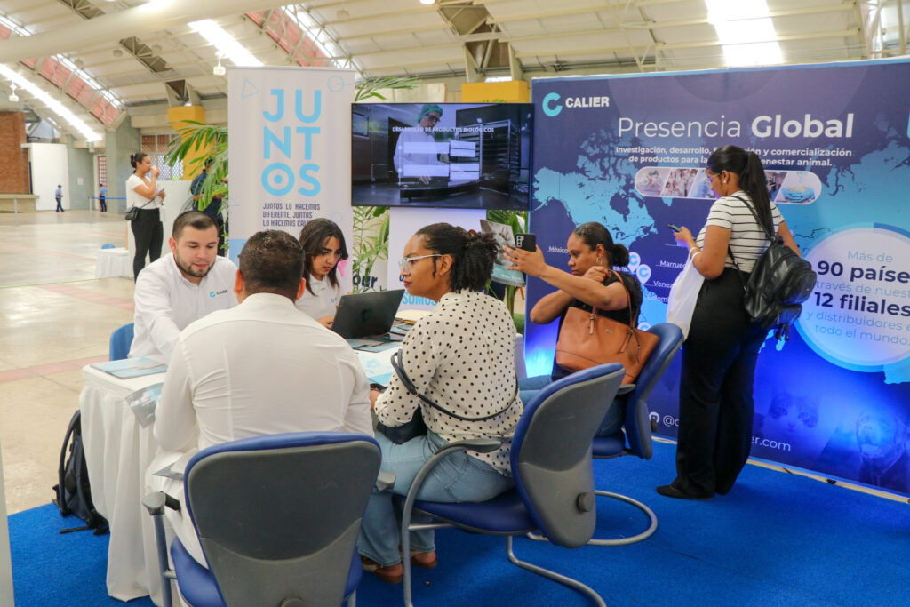 22-05-25 Feria de Empleos-08