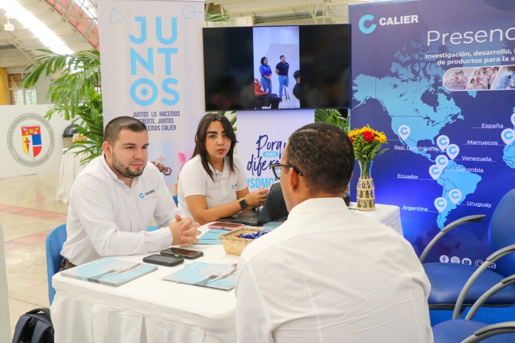 22-05-25 Feria de Empleos-11