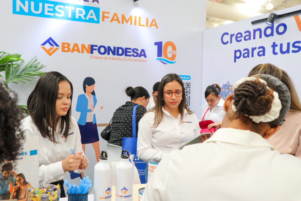 22-05-25 Feria de Empleos-17